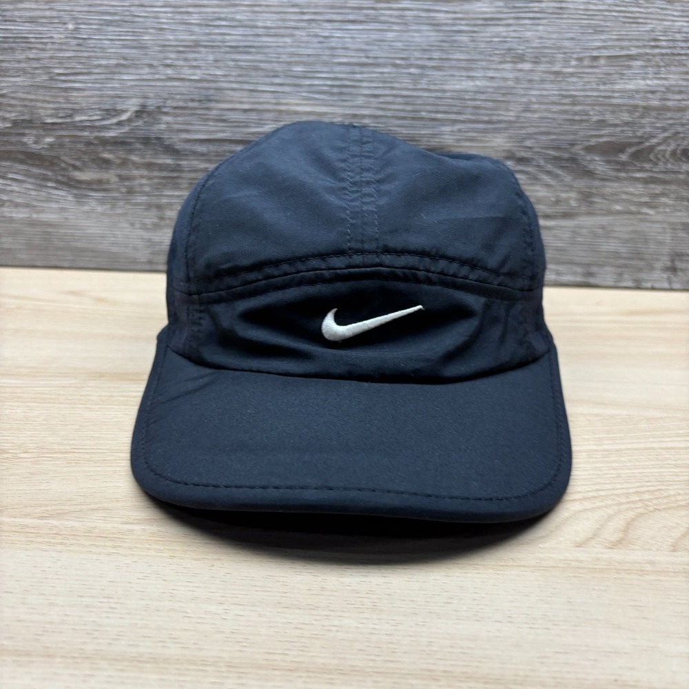 Nike Hat Cap Strap Back Black Dri-FIT Featherlight Running Panel Tailwind